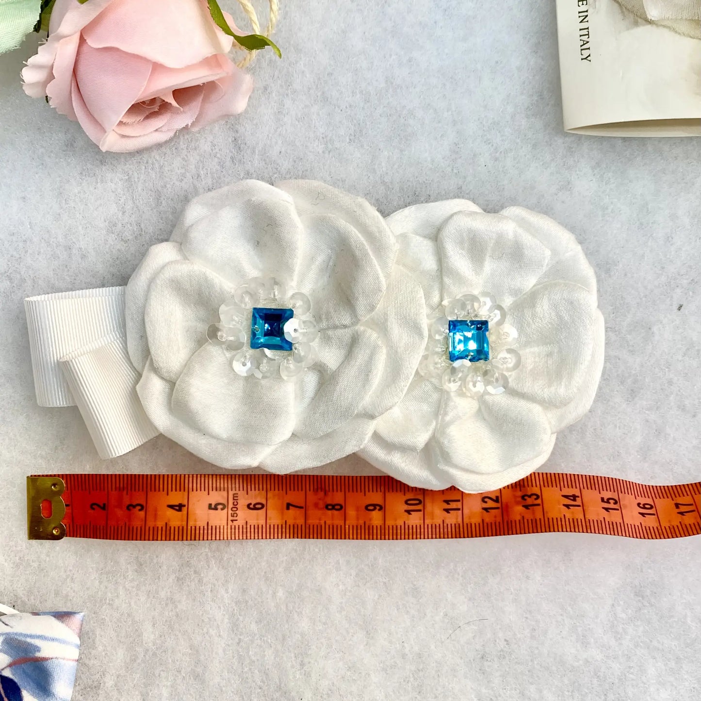 Fermaglio floreale per cerimonia bambina