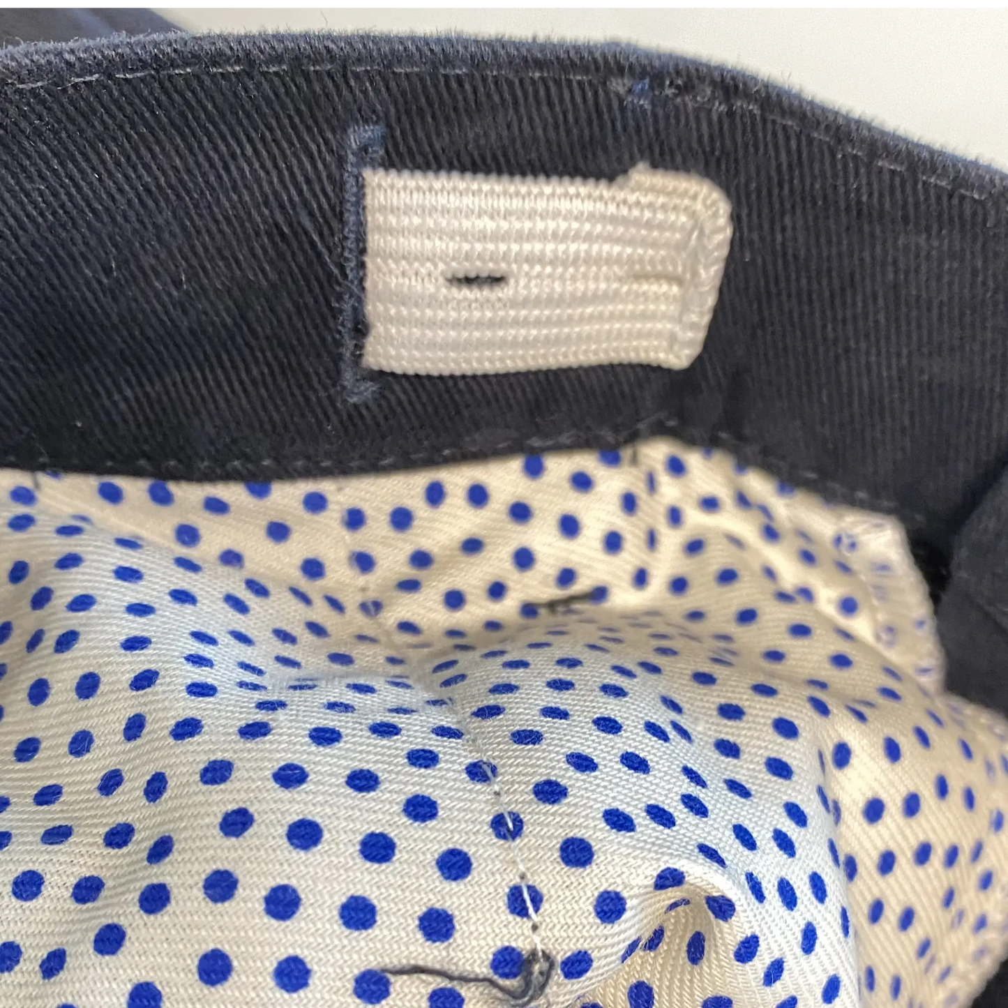 Pantalone elasticizzato elegante blu per bambino