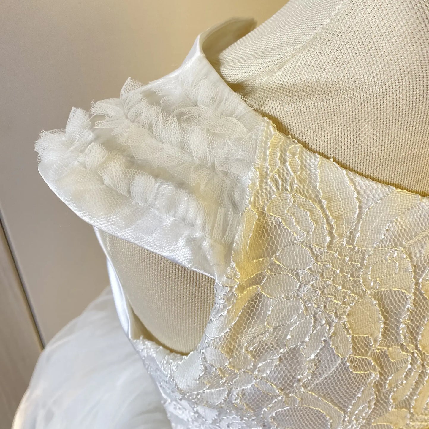 Abito Damigella in Pizzo e Tulle
