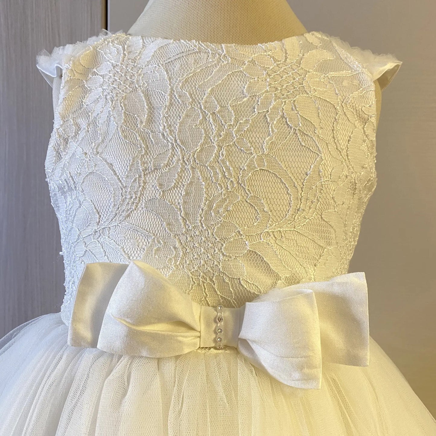 Abito Damigella in Pizzo e Tulle