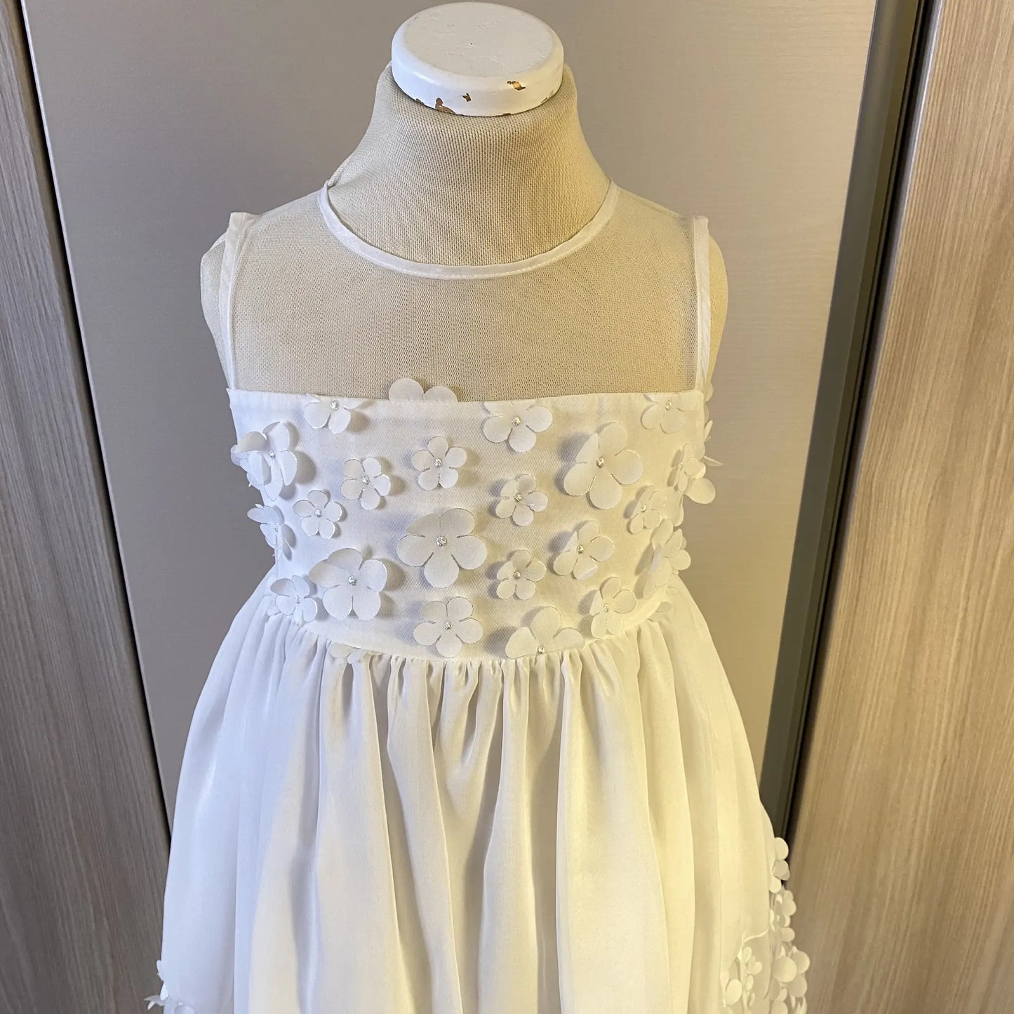 Abito da damigella per bambina di 6 anni con applicazioni floreali
