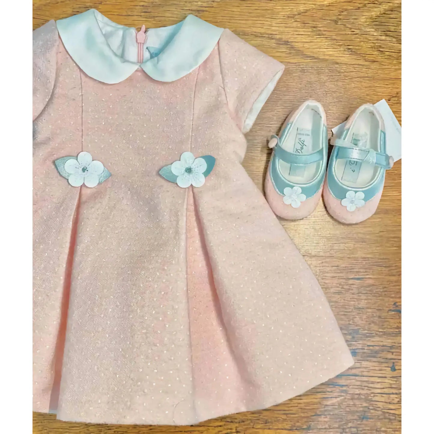Abito e scarpine per battesimo di colore rosa
