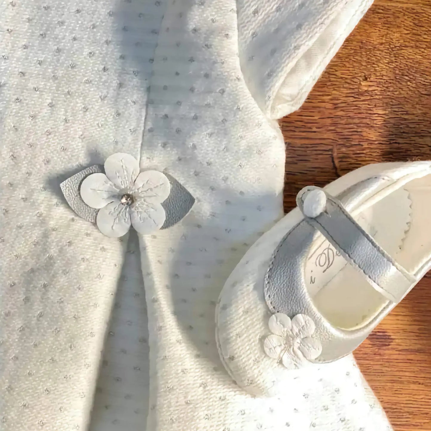 completo da cerimonia abito e scarpe bianche