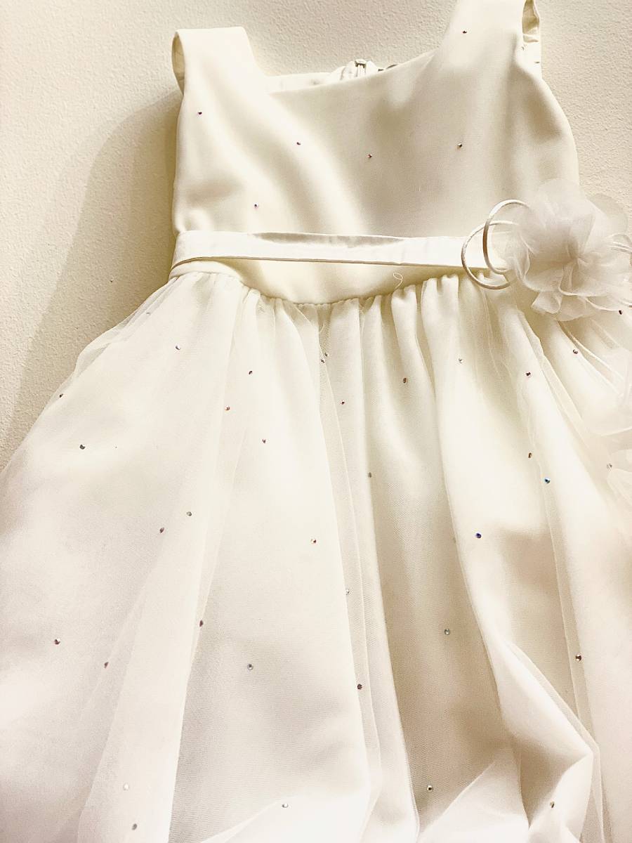damigella bambina tulle con spilla decorativa