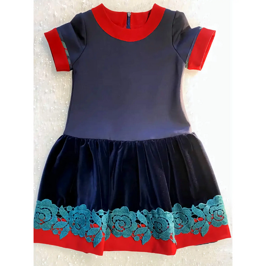 Vestito da bambina elegante invernale