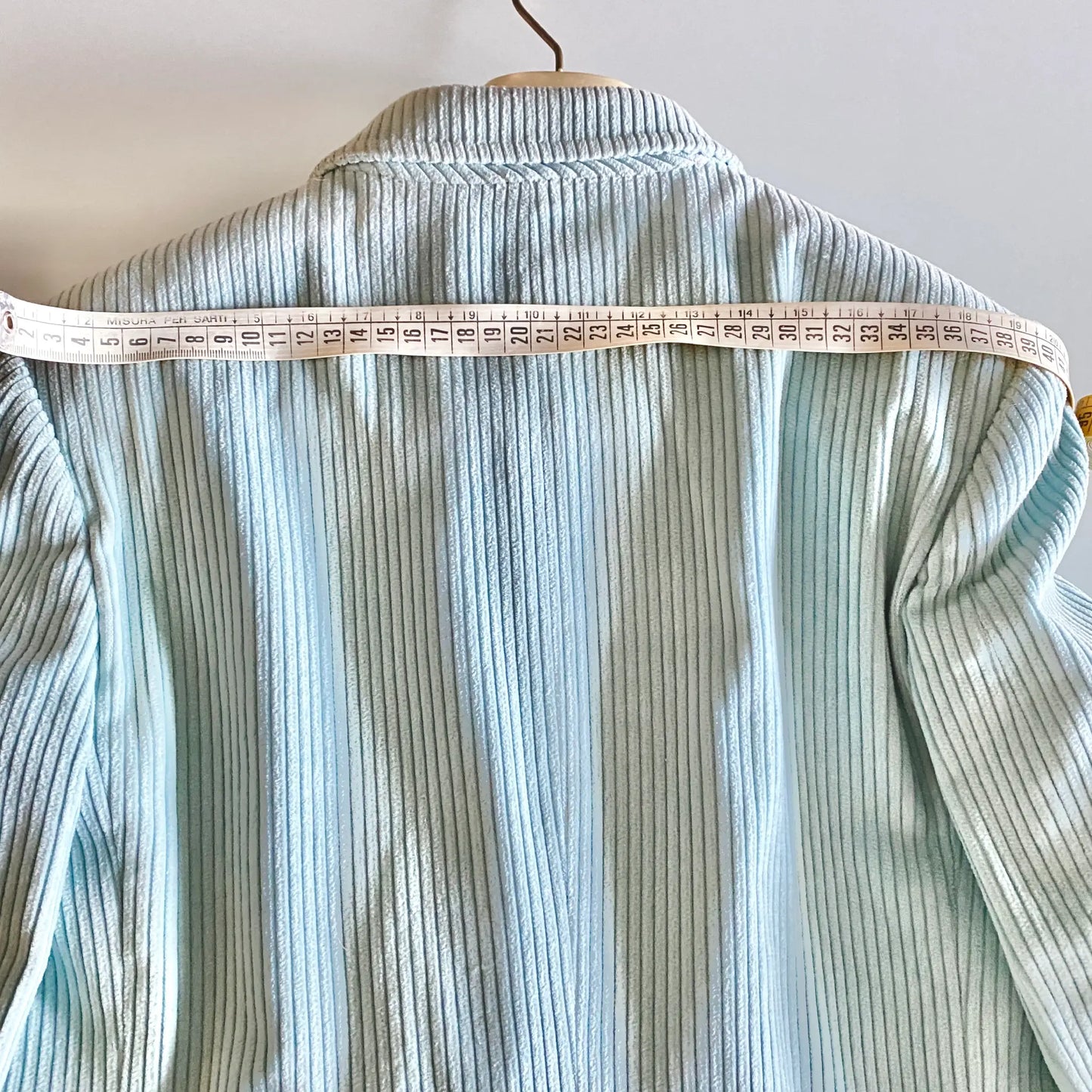 Giacca e pantaloni in velluto per bambino