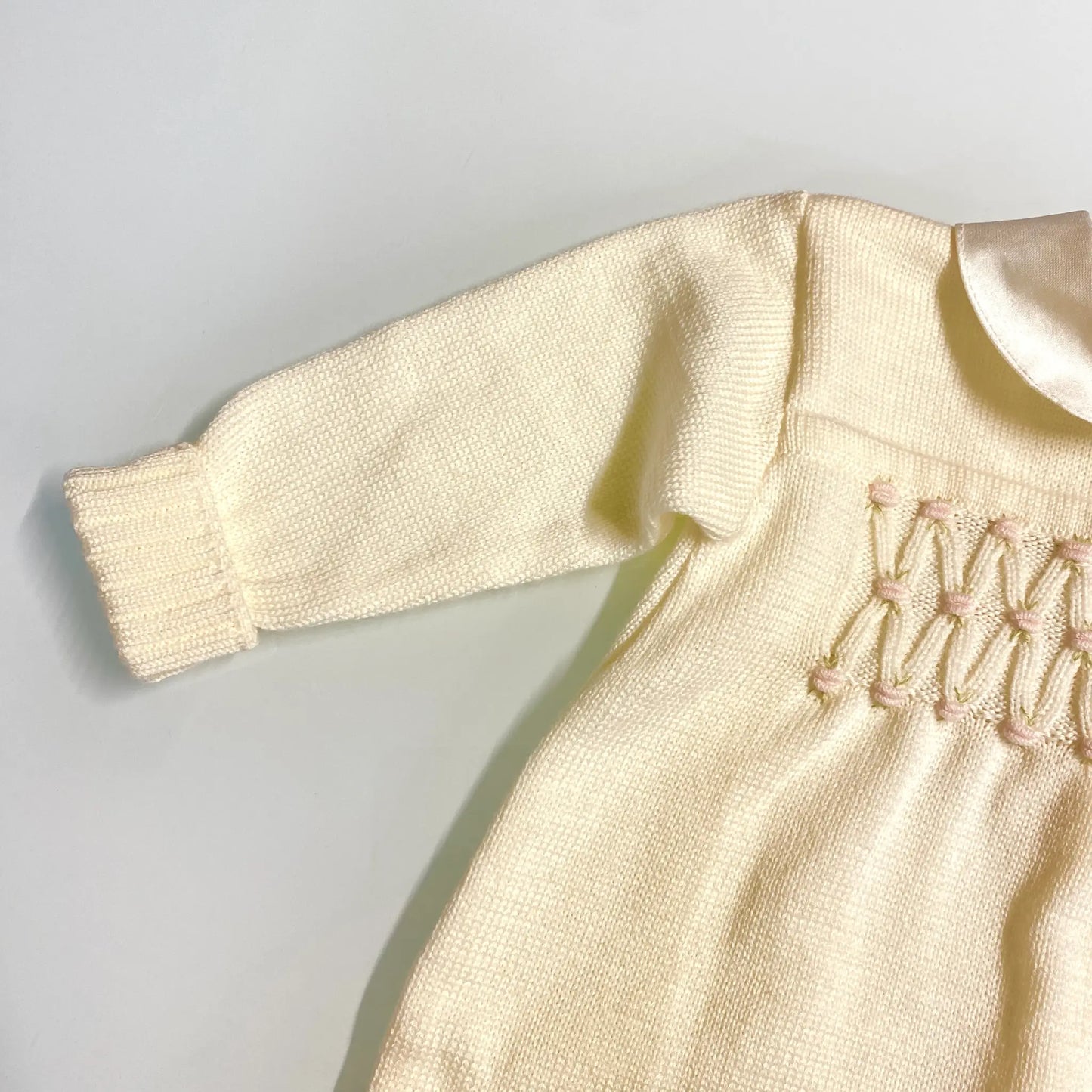 Tutina Neonata Punto Smock in Lana 100%