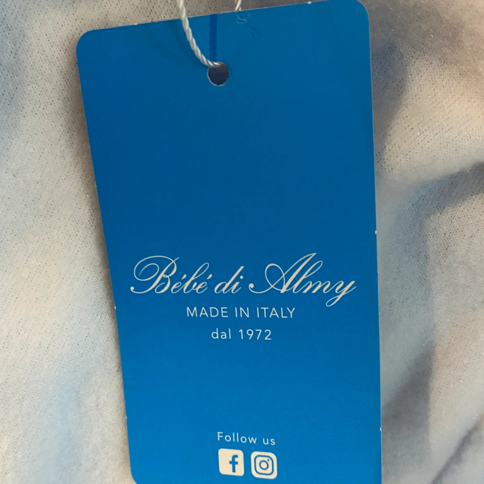 Etichetta prodotto: Realizzato in Italia, pura lana, misura 3 mesi