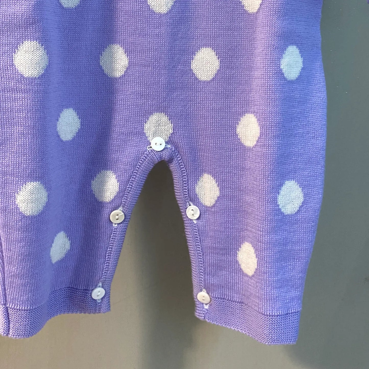 Tutina Neonata in Maglia Lilla a Pois