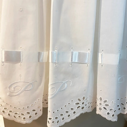 Robe longue de baptême en dentelle Sangallo