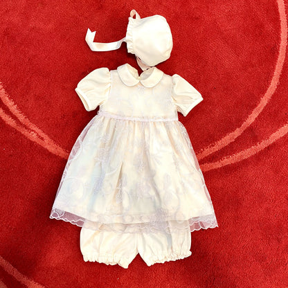 Abito da battesimo per bambina con cappellino e copripannolino