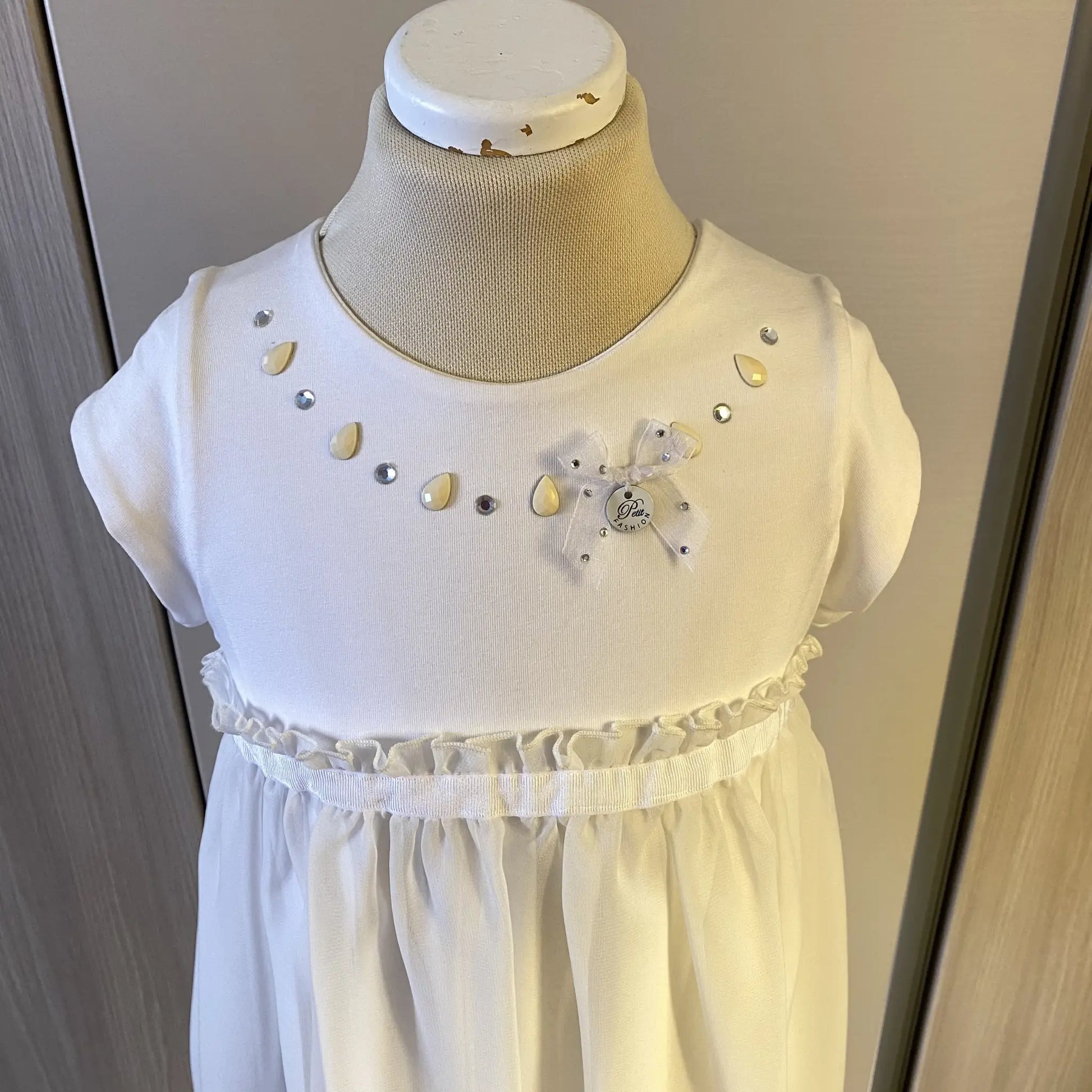 Abito da cerimonia per bimba in cotone e tulle in bianco