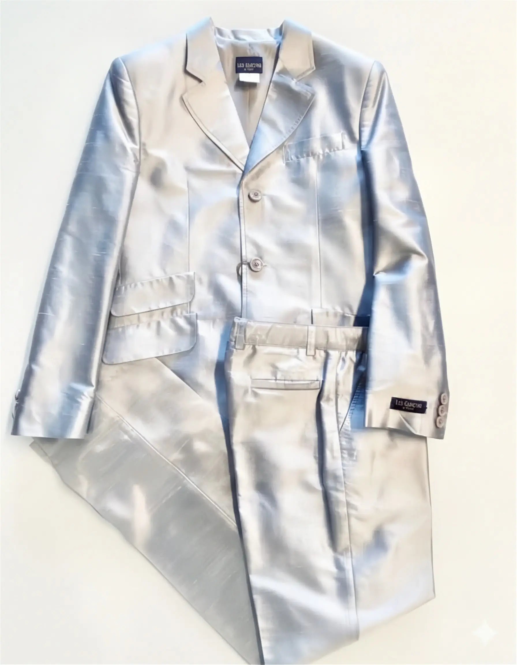 Abito in seta color grigio argento per ragazzo. Comunione e cerimonia offerta outlet