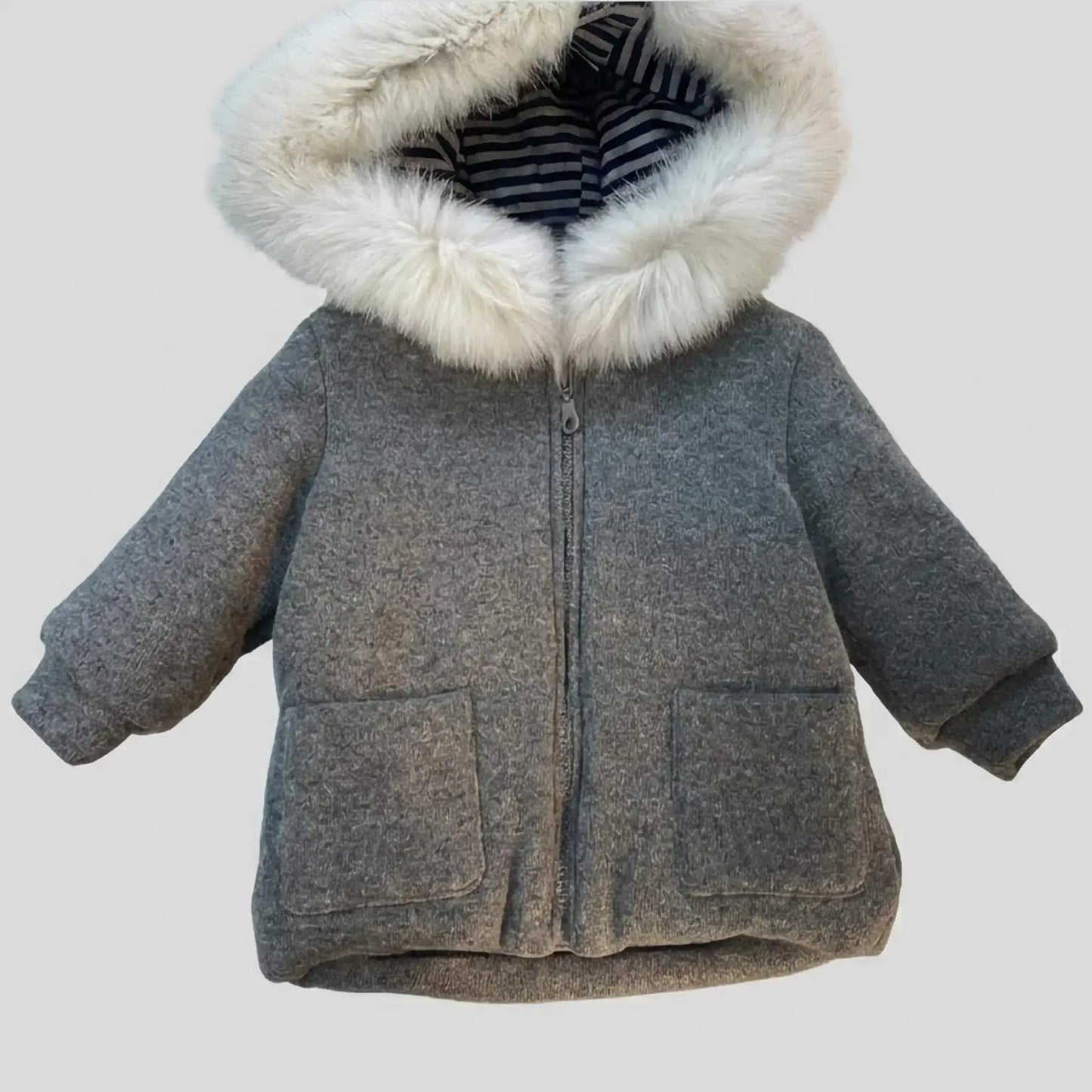 Cappottino in maglia per neonato con pelliccia