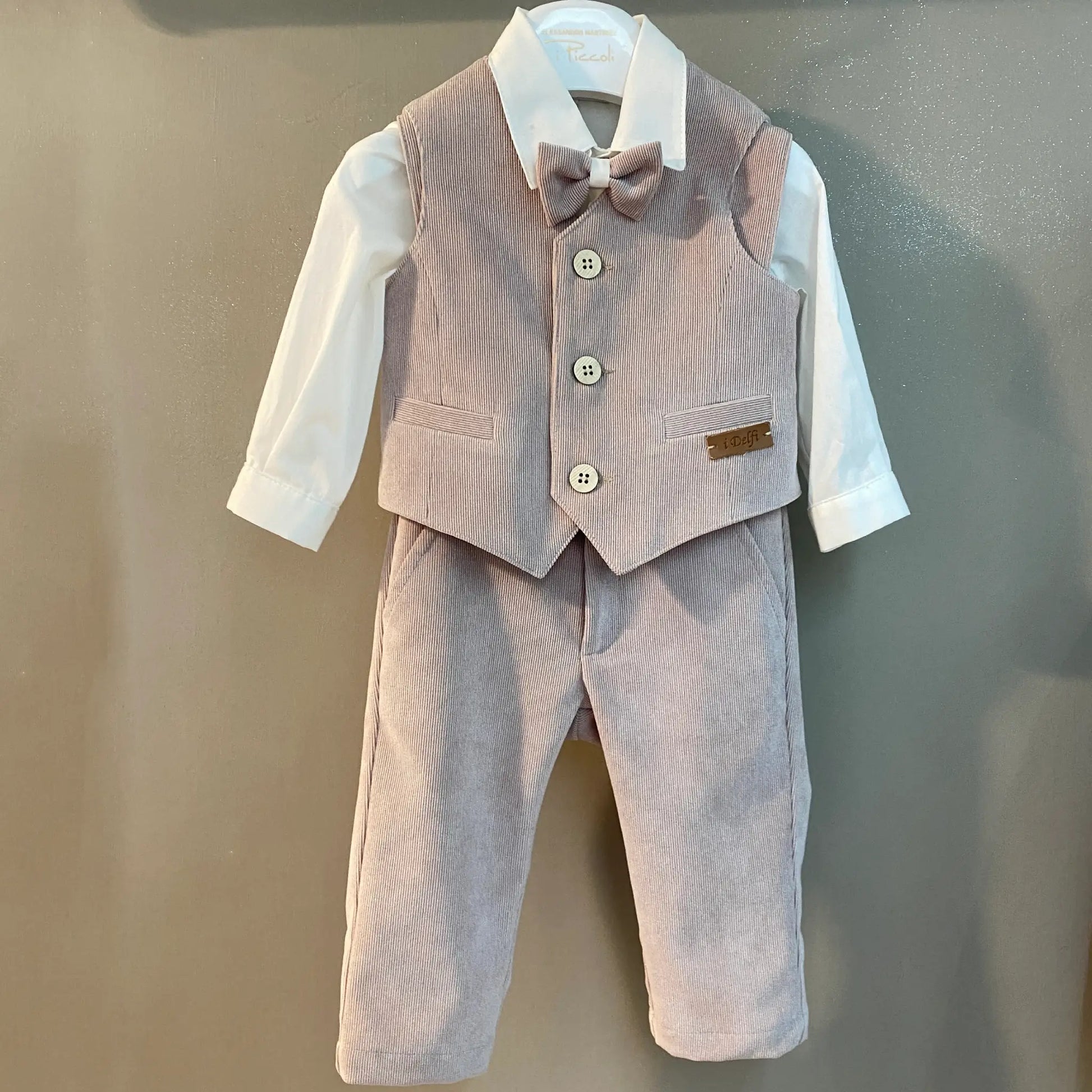 Completo da battesimo e da cerimonia per neonato in velluto beige