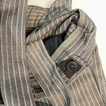 Completo paggetto pantaloni con bottone per regolazione interna punto vita