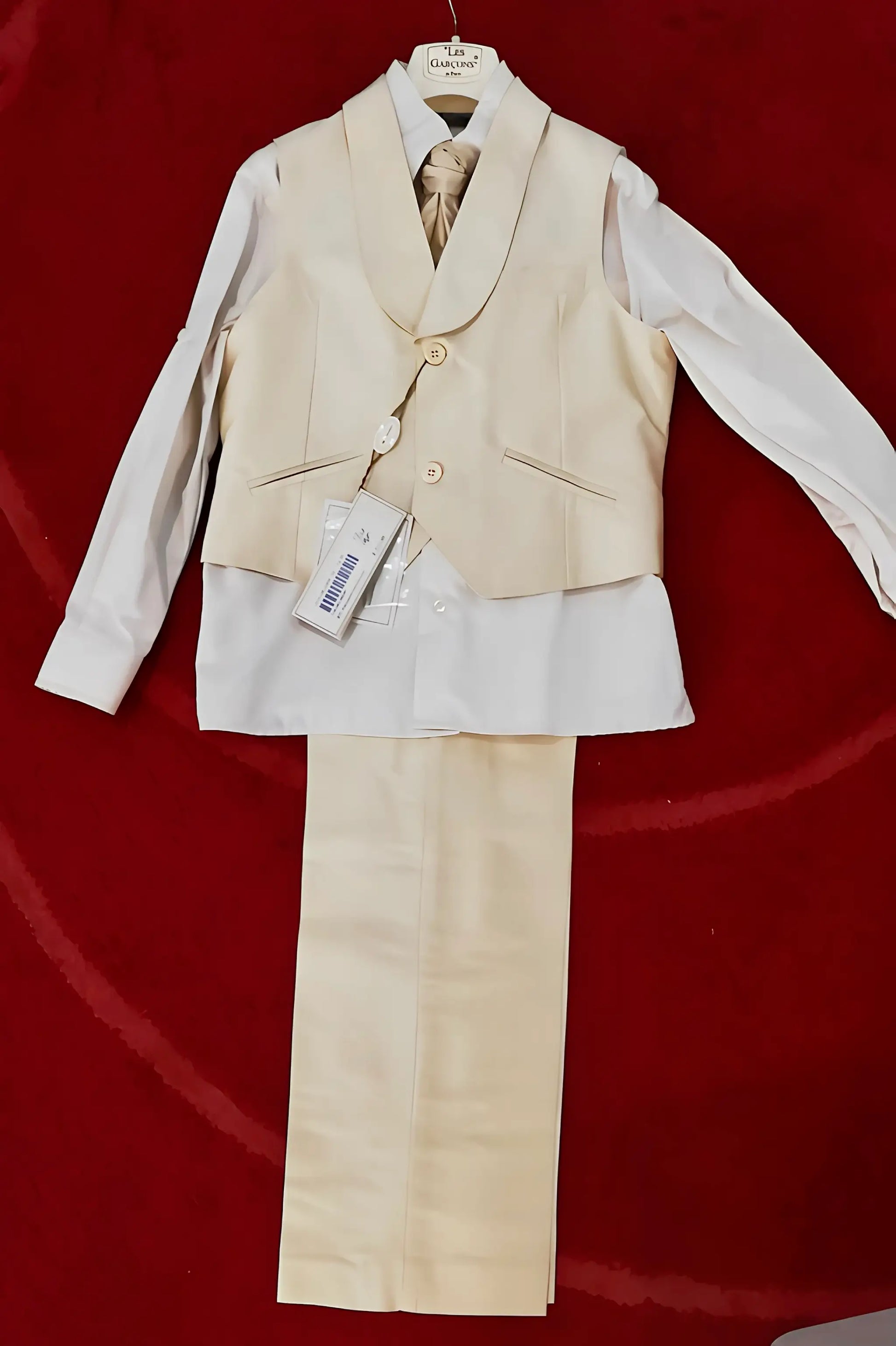 Completo smoking da paggetto in seta con pantaloni lunghi color ocra