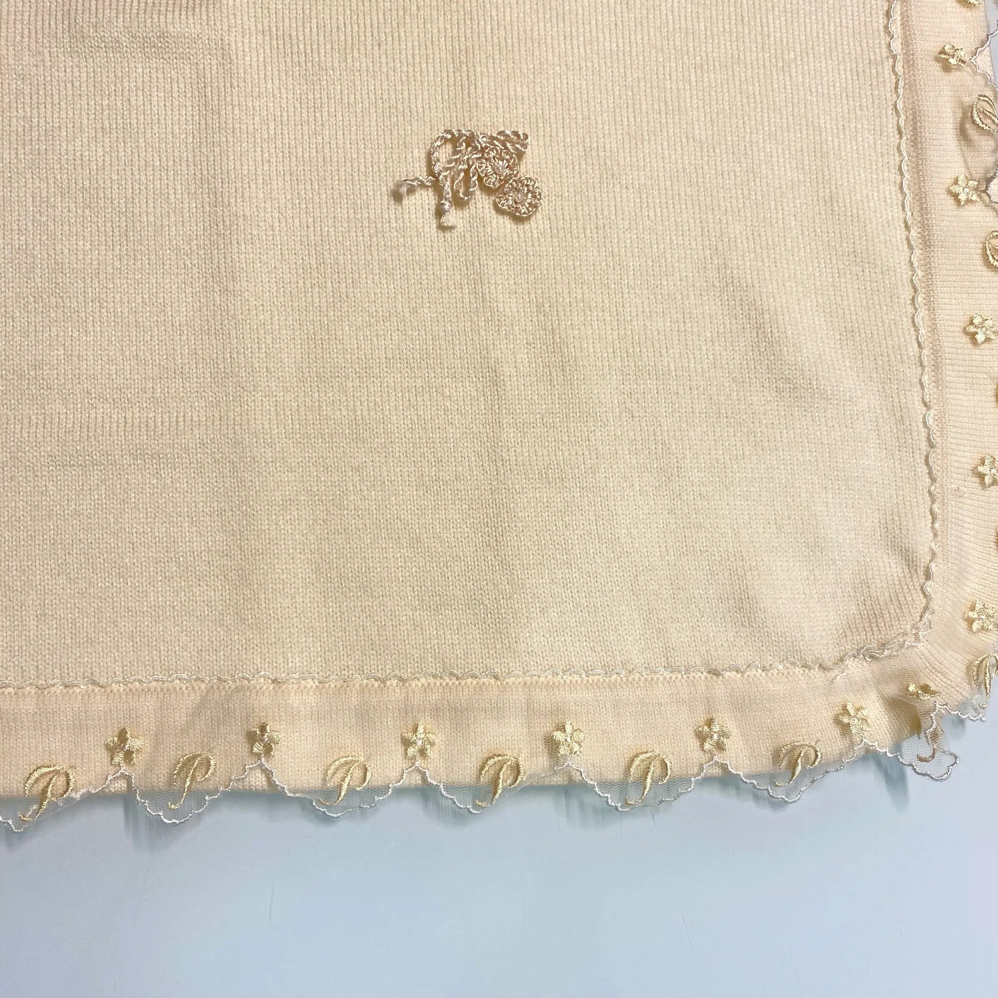 Copertina culla avorio elegante per bambina in offerta