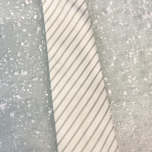 Cravatta bambino a righe diagonali panna e grigio