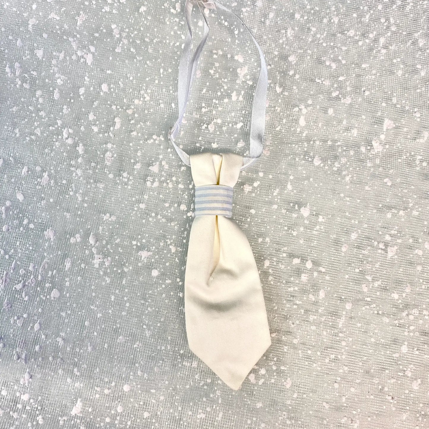 Cravattino da neonato pre annodato