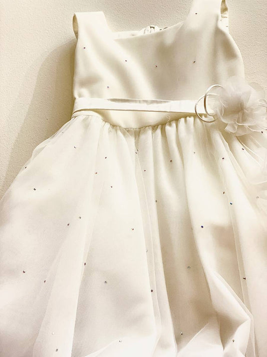 damigella bambina tulle con spilla decorativa