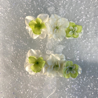 Fiori decorativi con spilla per abito cerimonia bambina