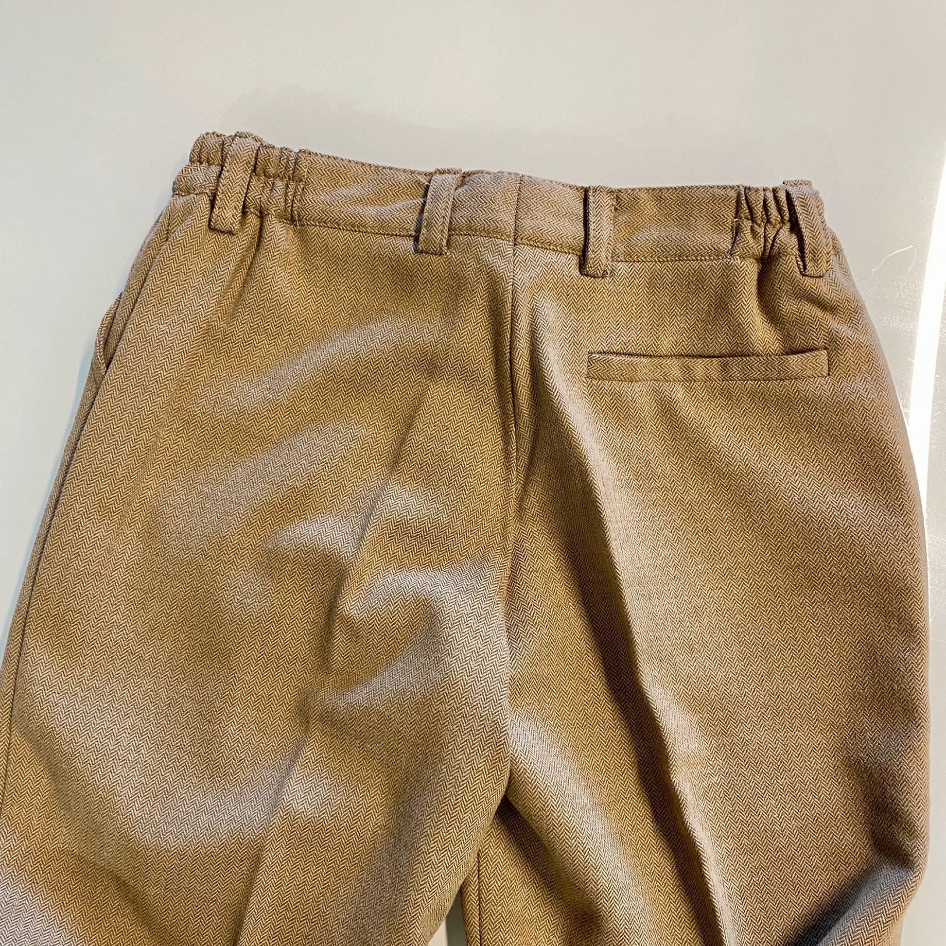 Pantalone classico elegante a spina di pesce scontato