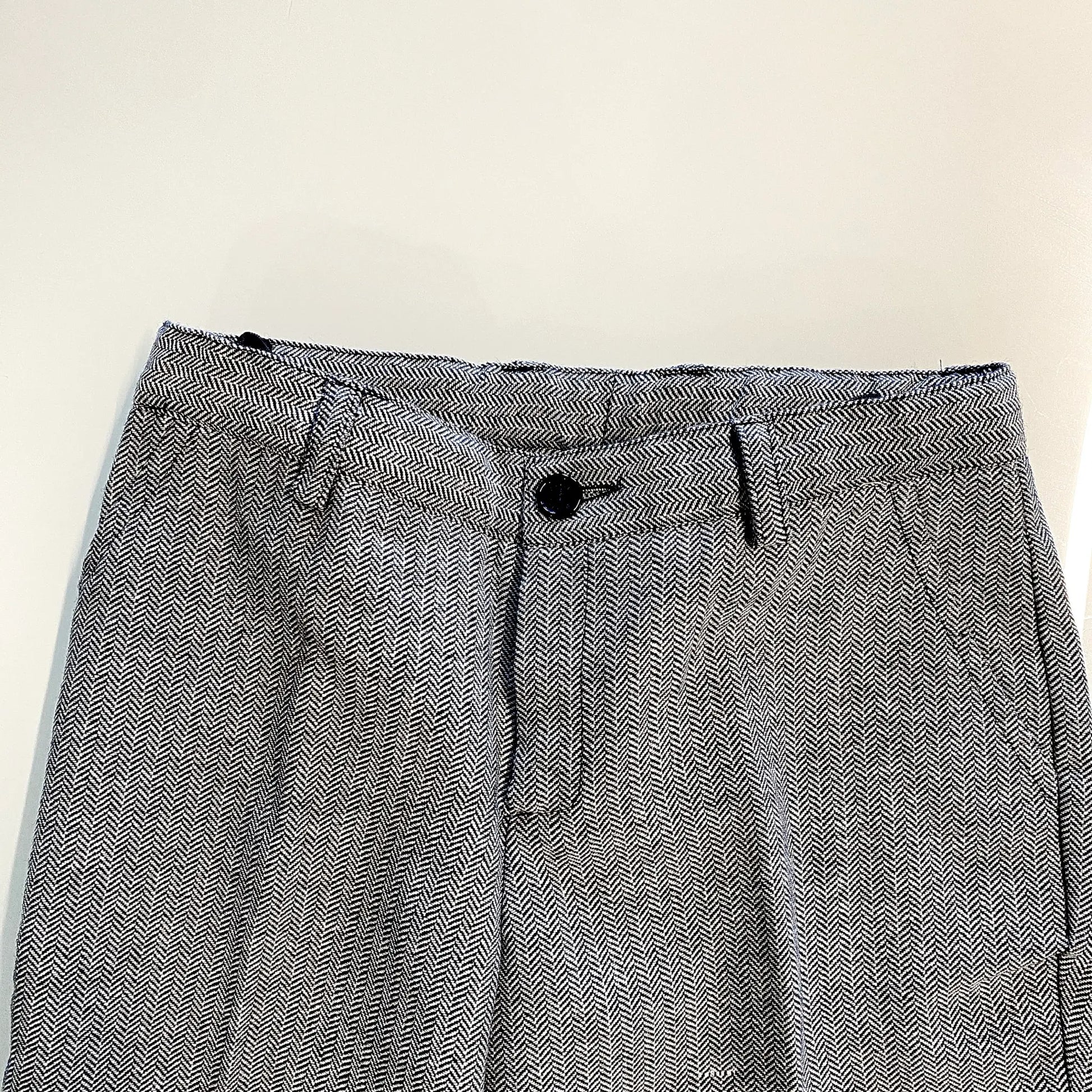 Pantaloni eleganti per bambino a spina di pesce