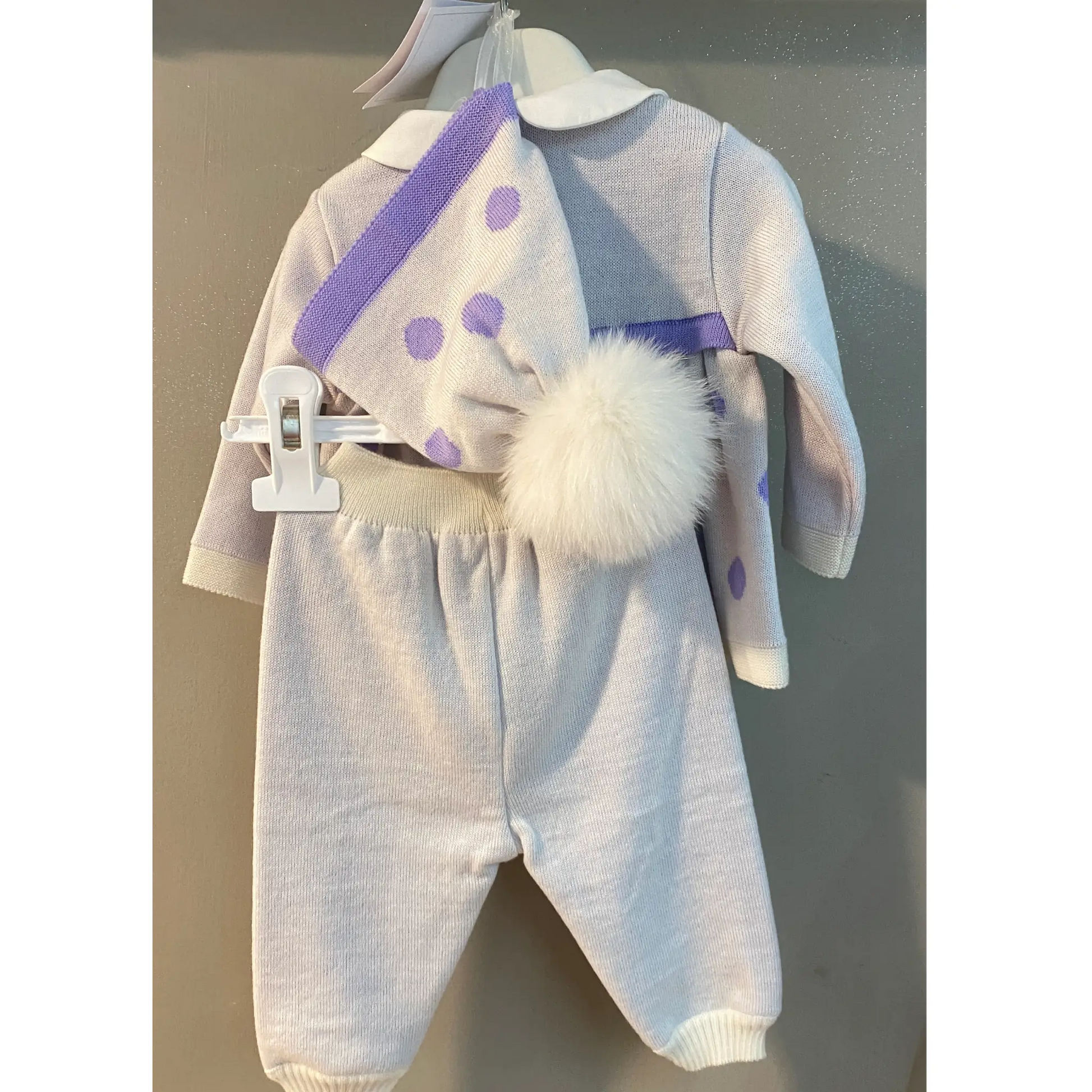 Vestina + leggins + cappellino in maglia a pois in offerta outlet