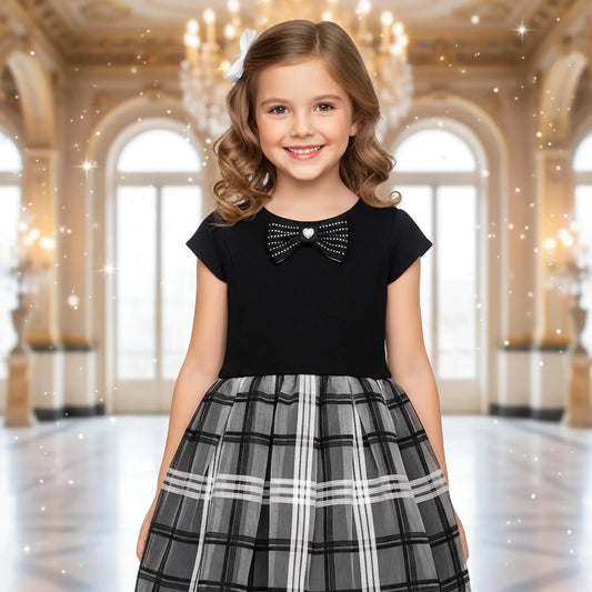Vestito elegante bianco e nero per bambina in outlet